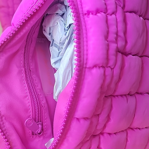 Free People Neon Candy Pink 🍭(Color Sold Out Online) Quilted Baby Carryall Bag - Picture 4 of 7